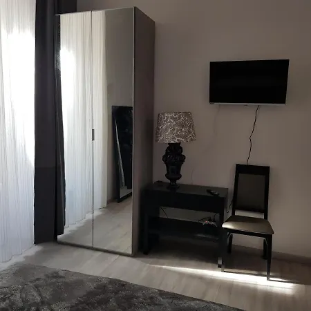 Alexadom *