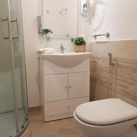 Alexadom Apartamento *